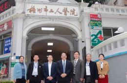 廣西醫(yī)科大學(xué)校長(zhǎng)趙勁民一行到梧州市工人醫(yī)院講學(xué)