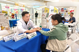 我院參加中醫(yī)藥文化健康夜市活動